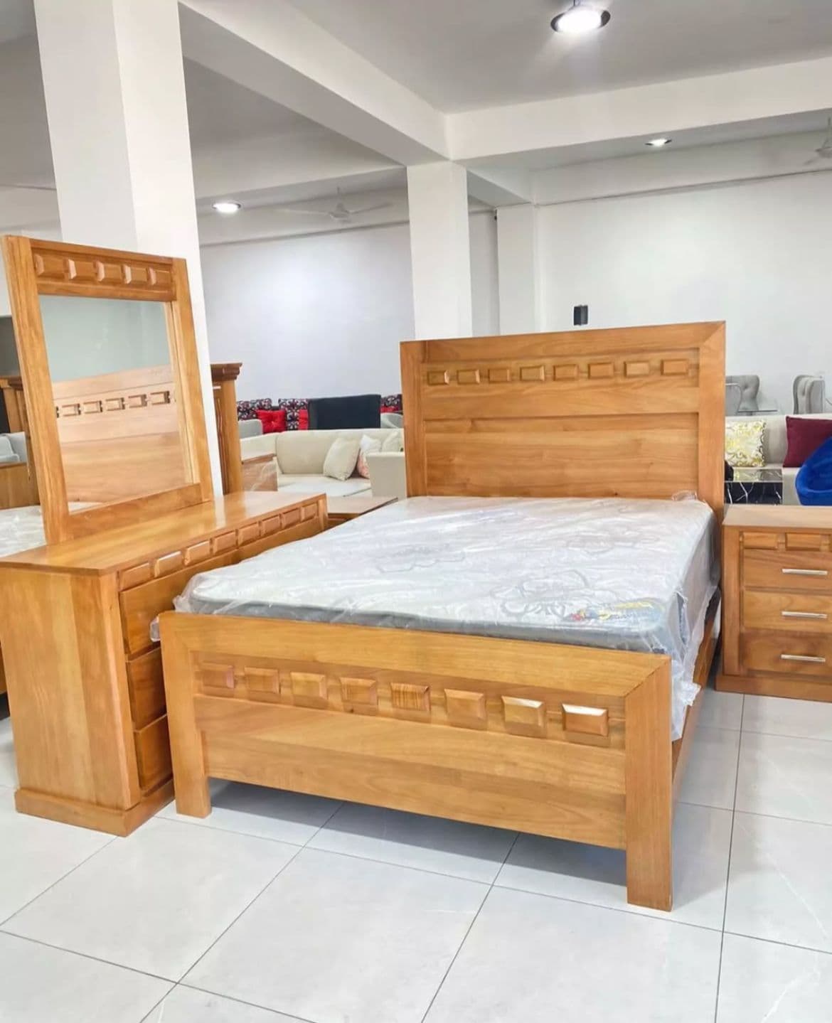 Juego de cama Diamante caoba natural